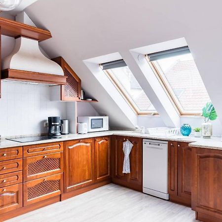 Sunny And Central Penthouse With Private Garage บูดาเปสต์ ภายนอก รูปภาพ