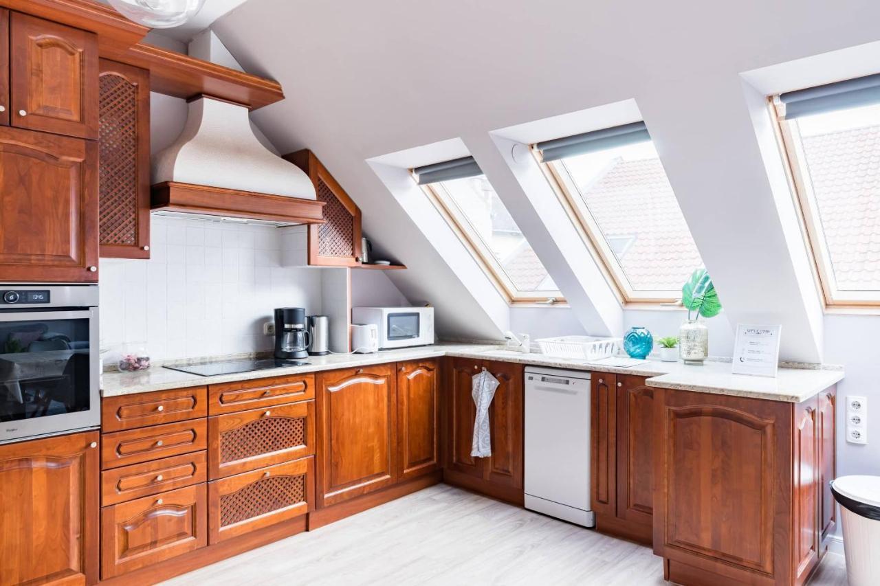 Sunny And Central Penthouse With Private Garage บูดาเปสต์ ภายนอก รูปภาพ