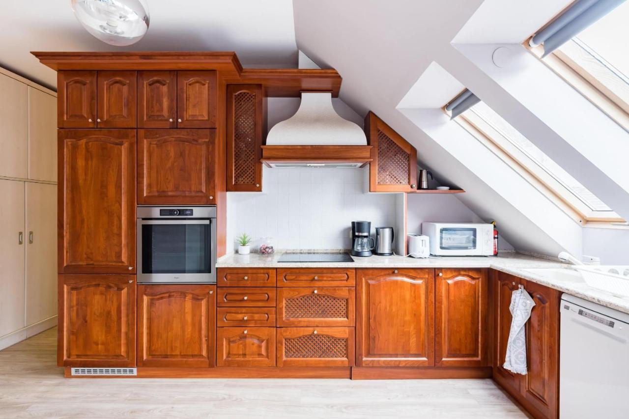 Sunny And Central Penthouse With Private Garage บูดาเปสต์ ภายนอก รูปภาพ