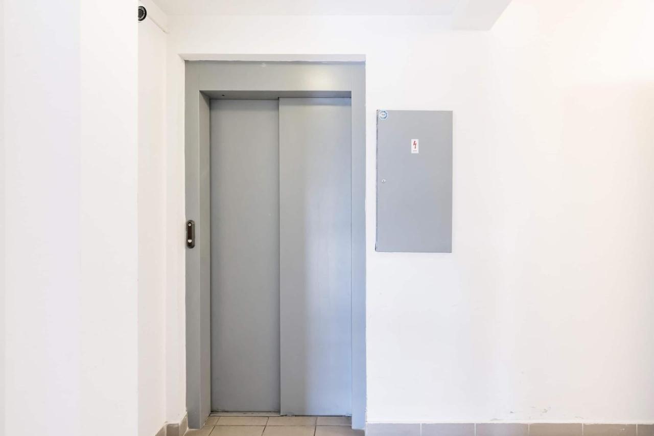 Sunny And Central Penthouse With Private Garage บูดาเปสต์ ภายนอก รูปภาพ